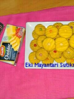 Foto resep Kukis Keju 3 Bahan (Kue Kering Tanpa Telur Tanpa Mixer)