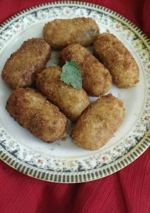 A picture of Chicken potato cutlets.