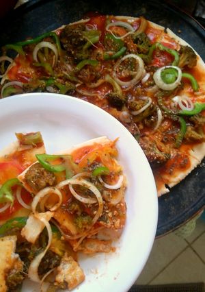 Foto de Pizza de Vegetais (Massa Pronta)