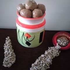 A picture of Sunflower seeds laddu.