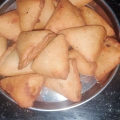 Mini cheese samosa A picture of Mini cheese samosa.