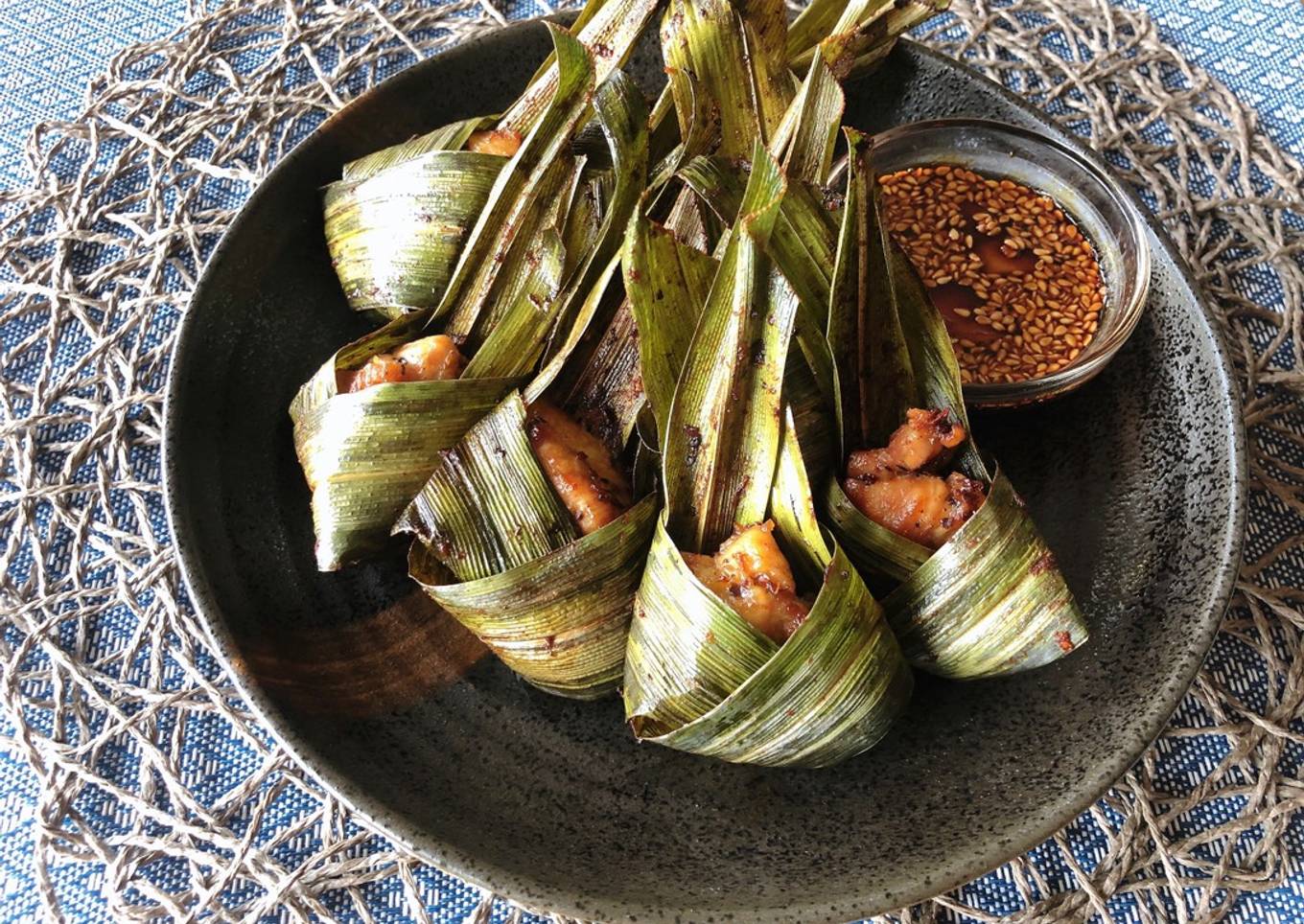 🧑🏽‍🍳🧑🏼‍🍳Thai Pandan Chicken Recipe • How To Wrap Pandan Chicken •Super Easy • Gai Hor Bai Toey