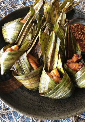 A picture of 🧑🏽‍🍳🧑🏼‍🍳Thai Pandan Chicken Recipe • How To Wrap Pandan Chicken •Super Easy • Gai Hor Bai Toey.