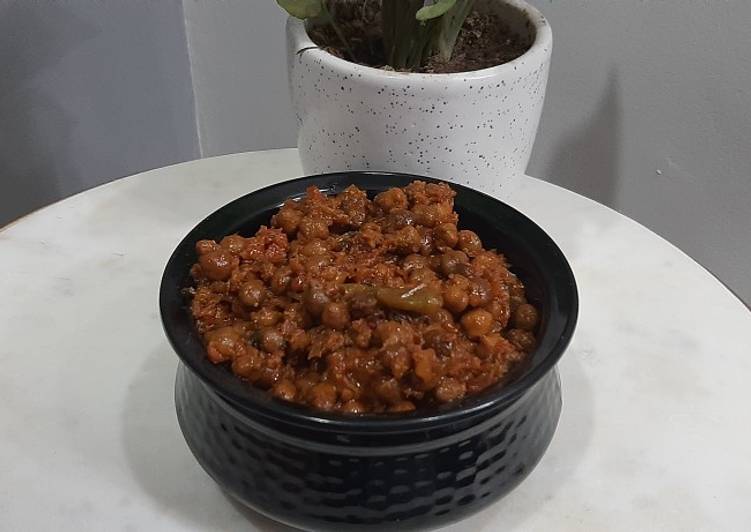 How to Make Appetizing Chana Masala