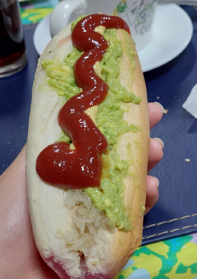 Una foto de Completo Talquino con Chucrut y Vienesa de pavo 😍 para la once