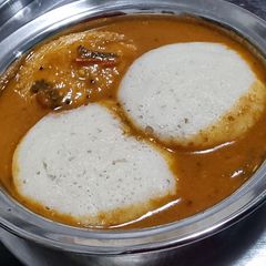 A picture of Tiffin sambhar.