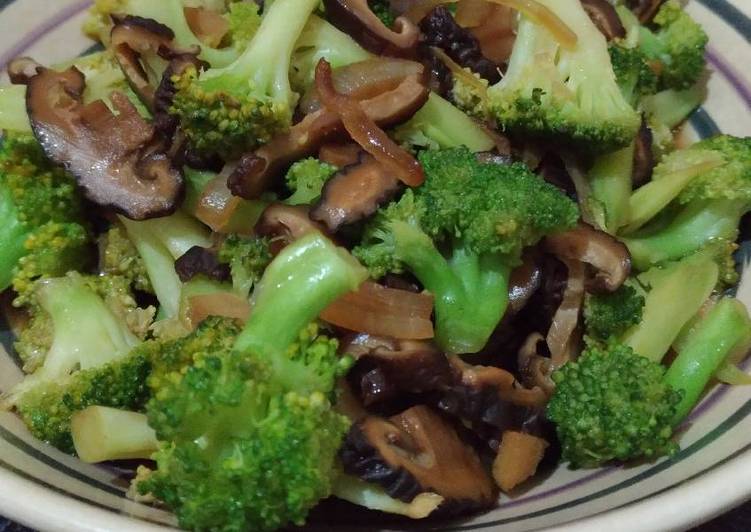 Cara Gampang Membuat Brokoli-jamur shitake rasa honje Anti Gagal