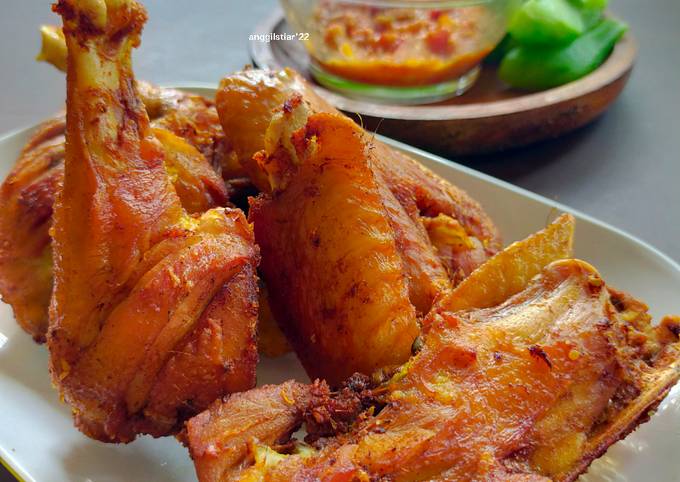 Resep Ayam Ungkep Goreng Oleh Anggi Lestiara Cookpad