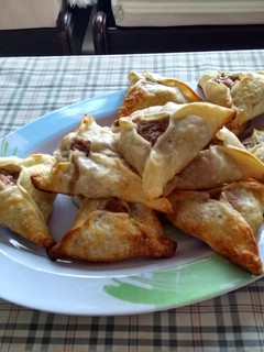 Una foto de Sfijas con masa de hojaldre