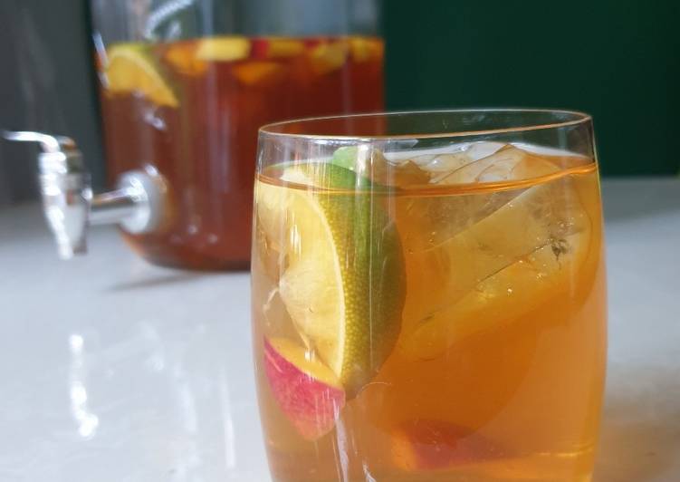 Simple Way to Make Any-night-of-the-week Green tea and Rooibos Ice Tea