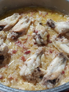 Una foto de Alitas de pollo al cava