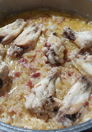 Una foto de Alitas de pollo al cava