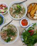 Phở tái viên + Bánh quẩy