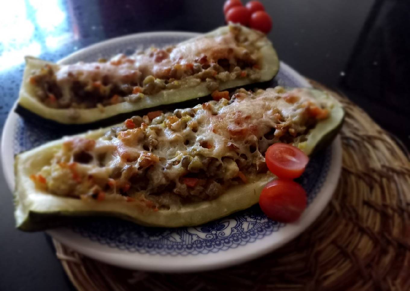 Zucchinis rellenos de lentejas