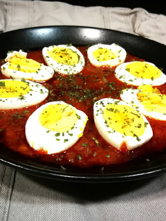 Una foto de Salsa de tomate con huevos