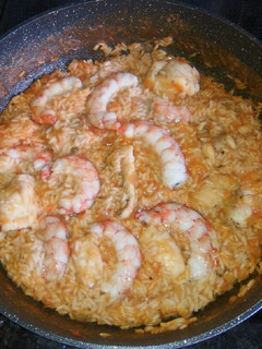 Una foto de Arroz con rape y langostinos