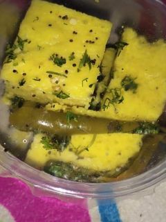 ढोकला (dhokla recipe in Hindi) रेसिपी मुख्य फोटो