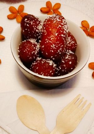 A picture of Paneer gulabjamun.