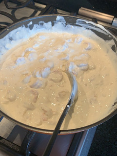 Una foto de Camarones en salsa blanca para pasta