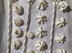 Una foto de Merengues de merengue suizo
