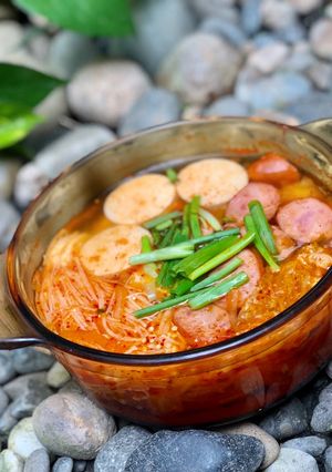 Hình của món Canh Kim Chi.