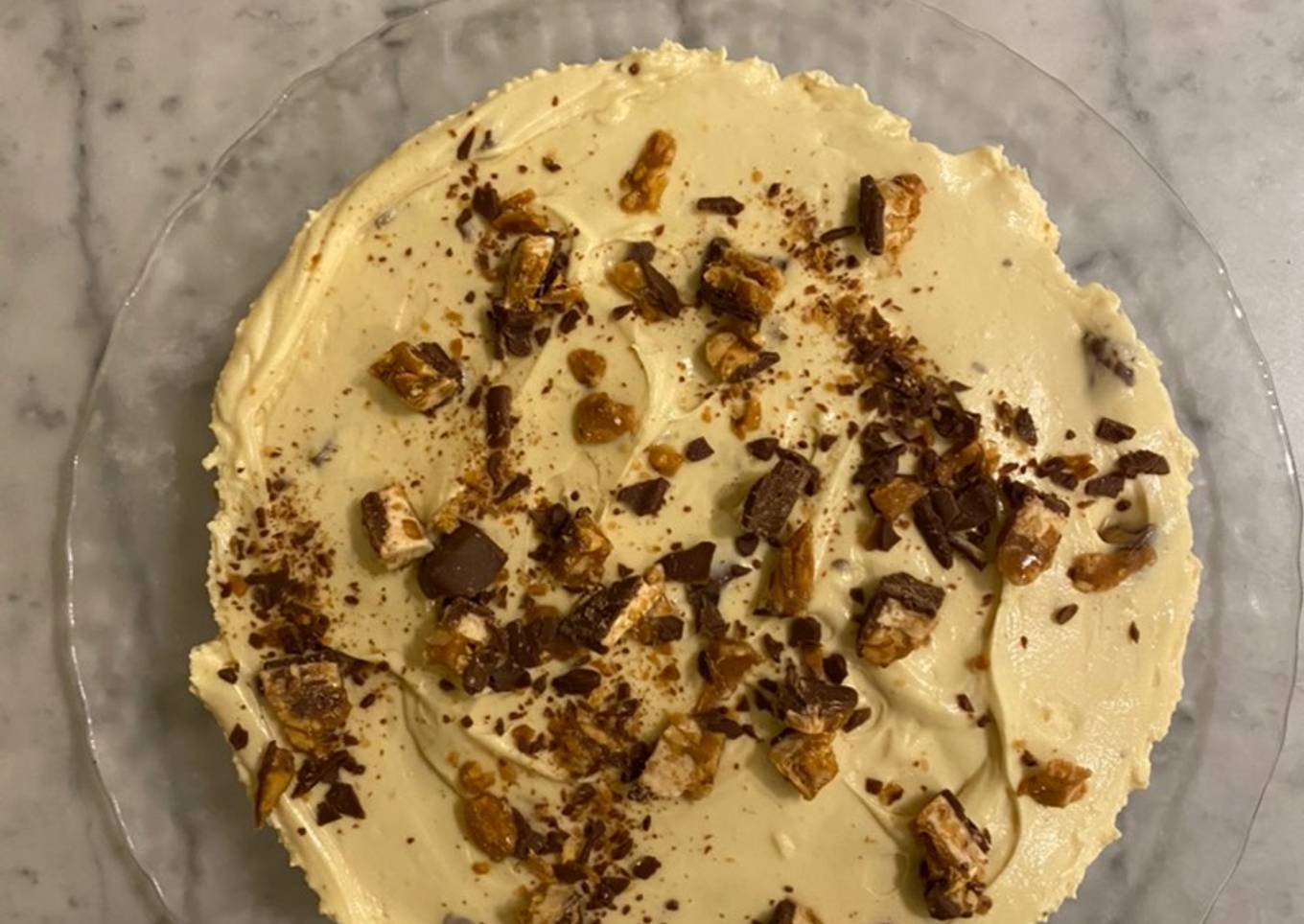 Snickers bar cheesecake (no bake!)
