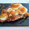 Tosta de cebolla caramelizada casera