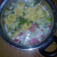 A picture of Mixed fruit.