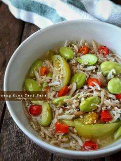 Foto resep Oseng Kuah Teri Pete (Kerecek Teri)