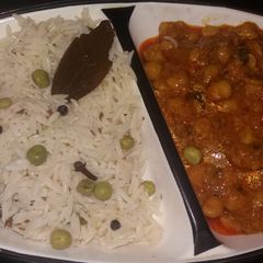 A picture of Chole chawal.
