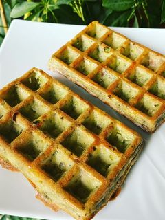 Une photo de Gaufres salées au four bacon brocolis et cheddar