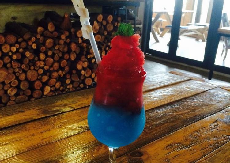 Recipe of Ultimate Nelis with The Pink and Blue Cocktail