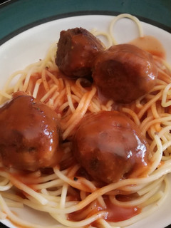 Una foto de Spaghetti con albóndigas