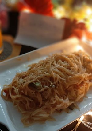 A picture of Singaporian rice.