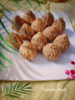 मल्टीग्रेन हेल्दी मोदक (multigrain healthy modak recipe in Hindi) रेसिपी मुख्य फोटो
