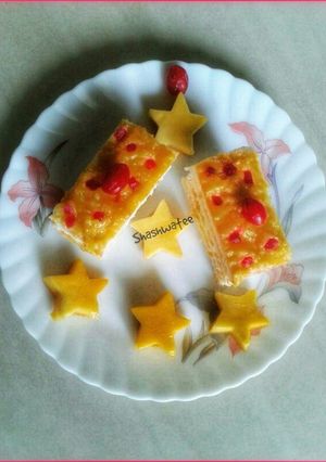 A picture of Instant mango sandwich pastry.