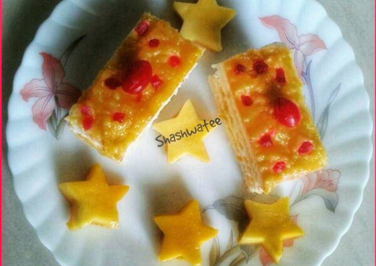 Instant mango sandwich pastry