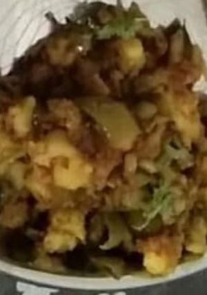 A picture of Gobhi aloo sabzi.