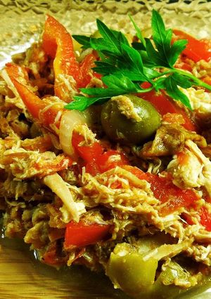 Una foto de Pollo a la veracruzana