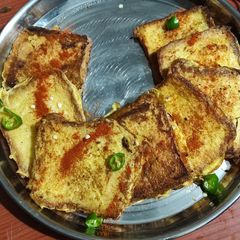 A picture of Suji toast.