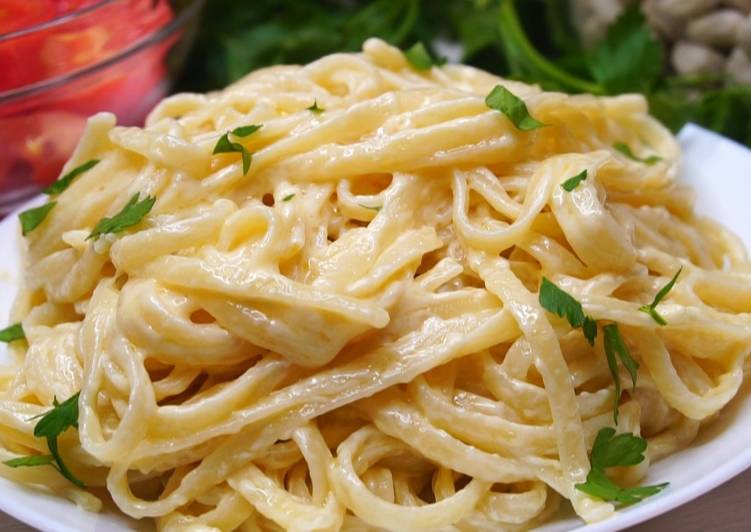 спагетти со сливочным соусом