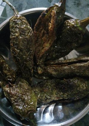 A picture of Bharva green chilli(mirchi).