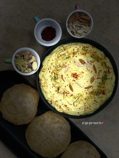 રાજભોગ શ્રીખંડ (Rajbhog Shrikhand Recipe In Gujarati) રેસીપી મુખ્ય ફોટો