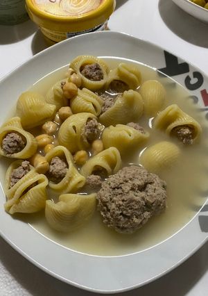 Una foto de Sopa de Galets Tradicional de Navidad con Pelota de Carne 🎄