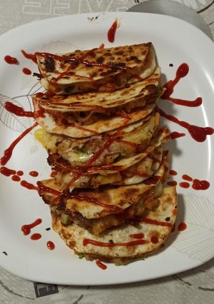 உருளைக்கிழங்கு சீஸ் டாக்கோஸ்/ potato chesse tacos செய்முறை முக்கிய புகைப்படம்