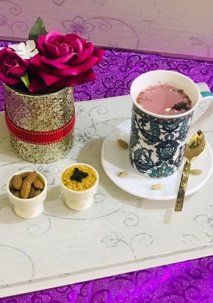 A picture of Pink (Kashmiri)tea.