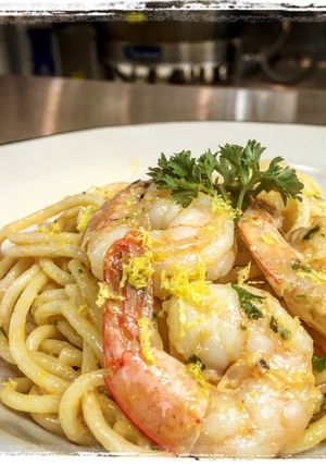 A picture of Lemon Garlic Parsley Parmesan Shrimp Pasta.