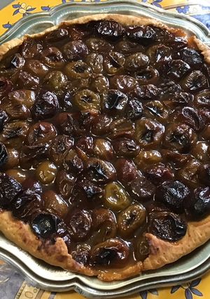 Une photo de Tarte aux reines claude (pâte brisée épeautre compote de prunes)