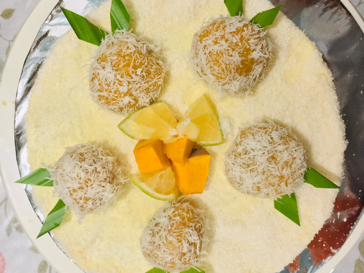 Resep Kue Klepon Labu Kuning (Yellow Pumpkin Klepon Cake) yang Lezat