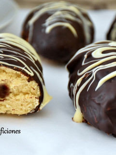 Una foto de Triángulos de chocolate
